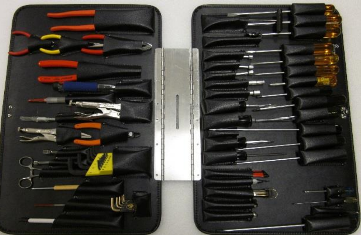 19 Square Military-Style Wheeled Tool Case