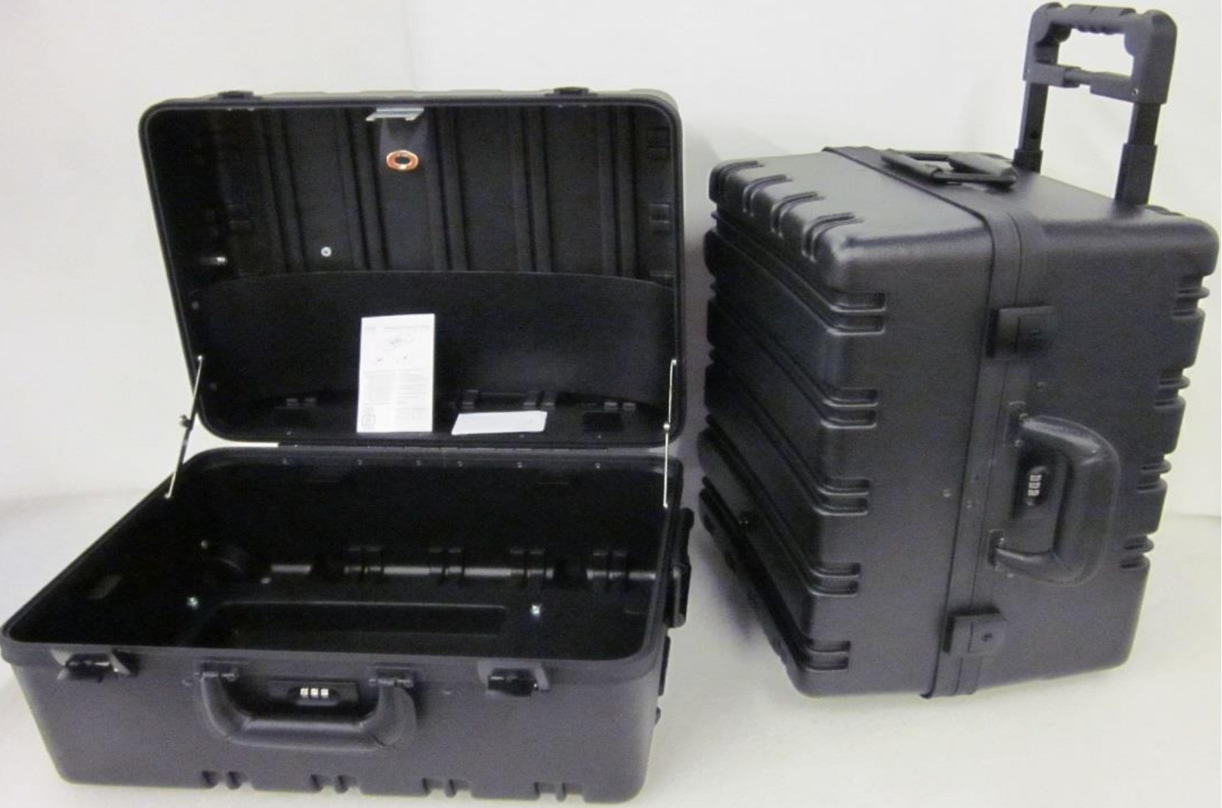 Indestructo - 18x15x10