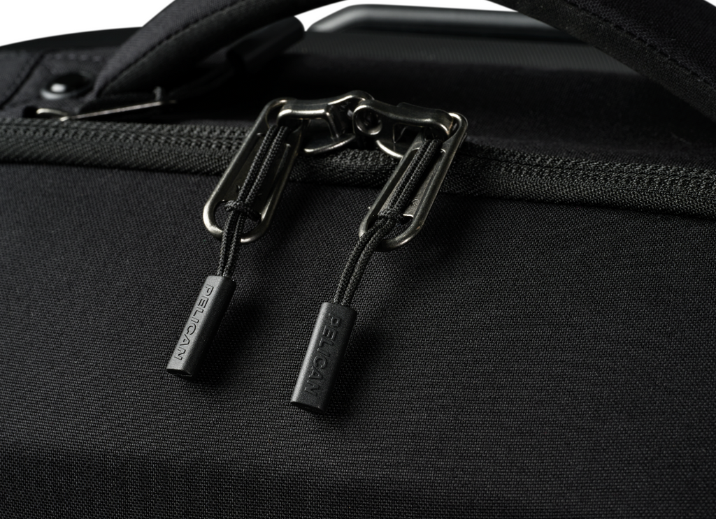22" Aegis Carry-On Rolling Hybrid Duffel
